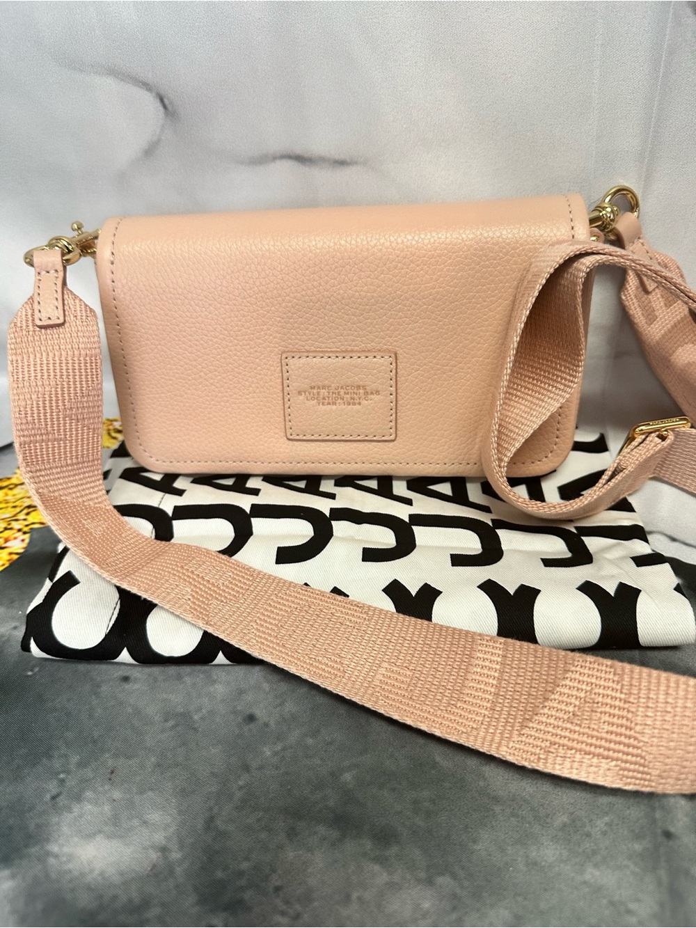 Marc Jacobs The Mini Bag Blush Pink Leather Crossbody - Picture 2 of 4
